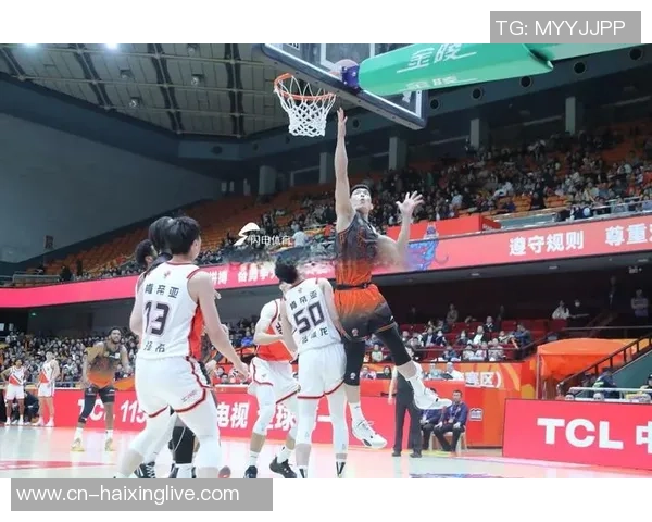 CBA精彩对决山东队迎战深圳队直播盛况全程回顾
