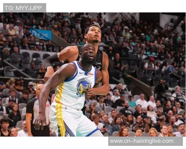 勇士与马刺西部决赛第二场激战回顾与精彩瞬间分析